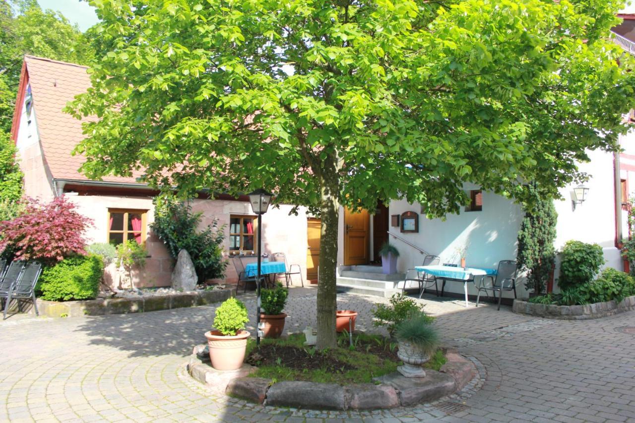 Hotel Zur Friedenslinde Nürnberg Exteriör bild